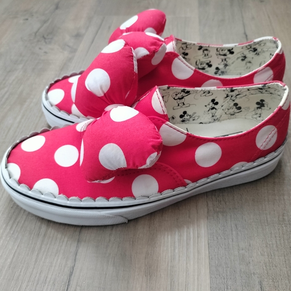 Vans X Disney Minnie Mouse White Polka Dot Slip-On Sneakers with Bow Woman's - Picture 3 of 9